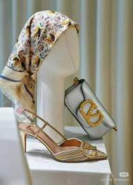 Picture of Valentino Handbags _SKUfw230105391fw
